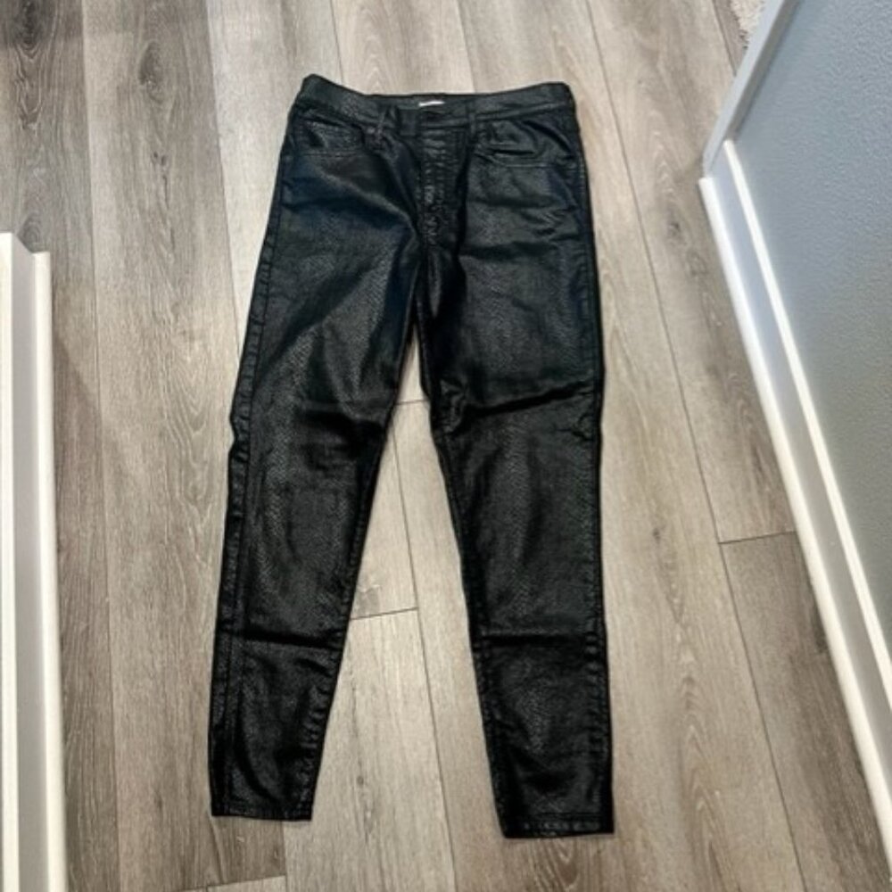 Levi’s Mile High Skinny Ankle Black Snakeskin Pattern Size 30